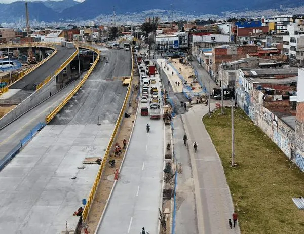 Habilitados los carriles paralelos al puente de Venecia, en el grupo 1 de la obra de la troncal av. 68 