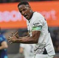Yerry Mina habría rechazado millonaria oferta; le duplicaban el salario en Cagliari