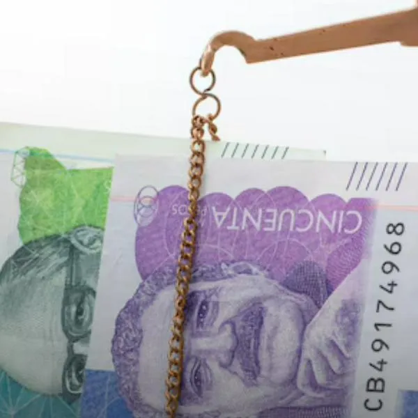 ¿Baja el dólar? No todos los colombianos salen ganando: los sectores que se benefician y los que se ven afectados