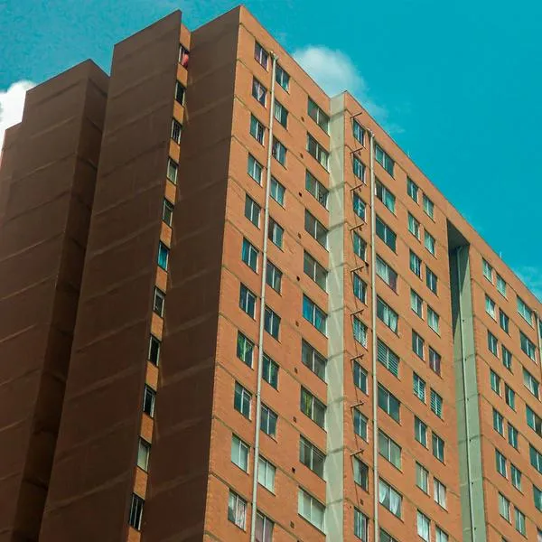 SIC restringe a conjuntos residenciales de Colombia pedir datos biométricos 2026