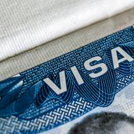 La decisión permite a los consulados exigir una garantía económica en casos específicos antes de emitir algunas visas B1/B2.