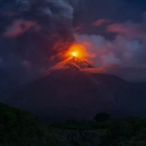 Volcán de fuego: alerta roja en Guatemala y piden prepararse para evacuar