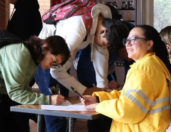 'Jóvenes con Oportunidades', el programa en Bogotá que continúa ampliando el acceso de las juventudes 