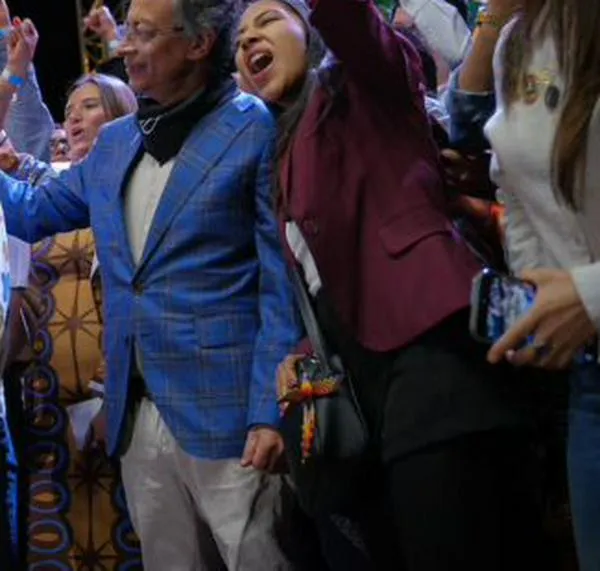 “Se llama Gustavo Petro y fue nuestro presidente”: Antonella emocionó en la despedida de su padre