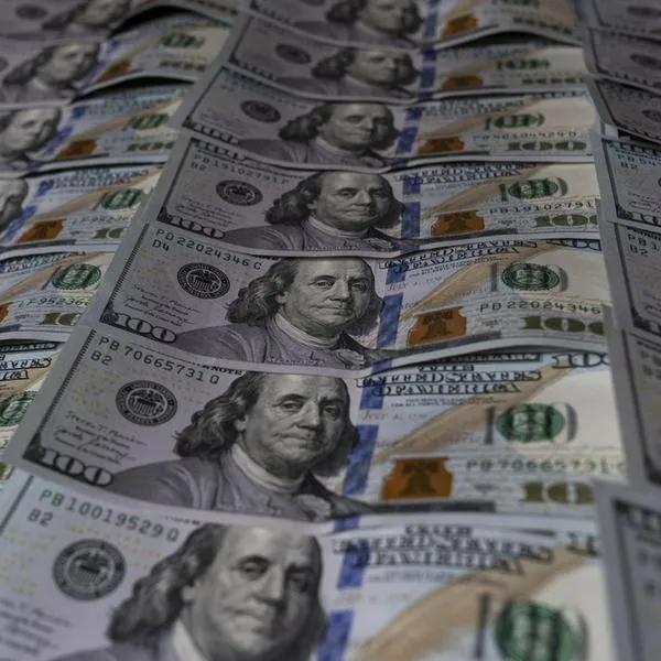 Dólar hoy en Colombia se tropezó otra vez y regresó a valor de la semana pasada