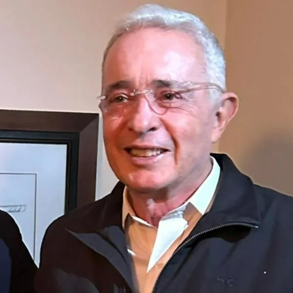 Álvaro Uribe sí estaría en la posesión de Abelardo de la Espriella, en Cali