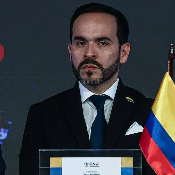 Abelardo de la Espriella llegó a Cali para asumir la Presidencia; video