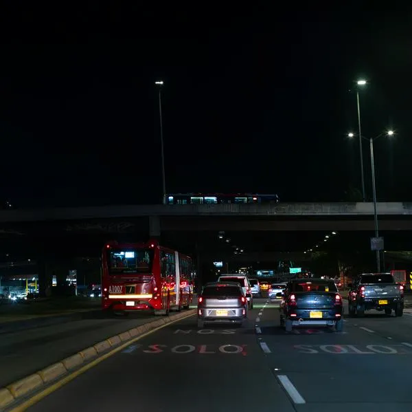 Protestas en Bogotá hoy: bloqueo en carrera 10 con calle 27 sur afecta movilidad
