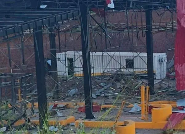 Volaron un peaje con explosivos en la vía Panamericana