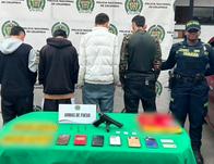 Capturados cuatro hombres que se disfrazaban de empleados de supermercados de cadena para cometer hurtos  