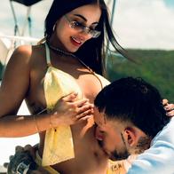 Karina García y Kris R 