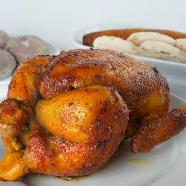 Conozca los detalles del Índice del Pollo Asado, las ciudades donde sale más costoso comprarlo y los motivos detrás de la variación en sus tarifas.