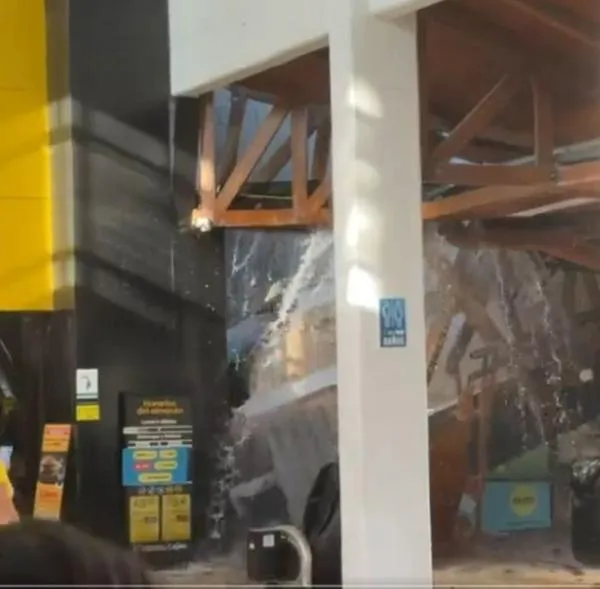 Centro comercial en Jamundí tuvo graves afectaciones por el temblor hoy