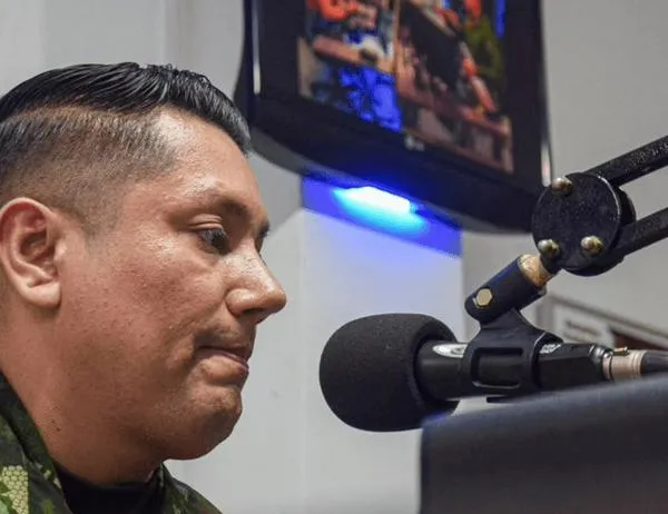 Una llamada a una emisora puede ser clave para encontrar a quienes siguen desaparecidos tras el terremoto: Ejército habilita su red de emisoras 