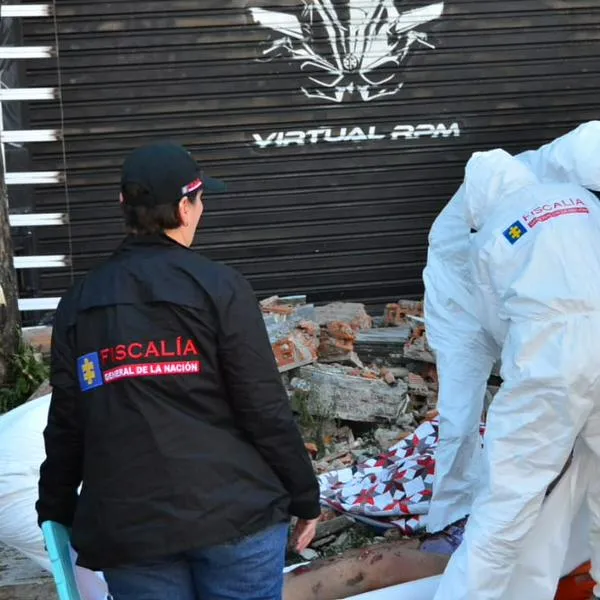 Activaron varios grupos de criminalística para levantar los cuerpos