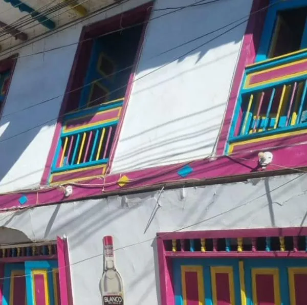Conozca la crítica situación en El Cairo, Valle del Cauca, tras terremoto de 7.4: 80% de destrucción, casas destechadas, falta de energía y clamor de ayuda