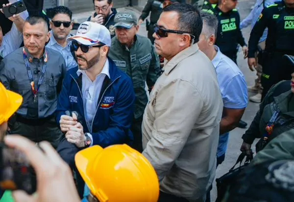 Presidente De la Espriella actualiza datos sobre afectaciones en Colombia por el sismo