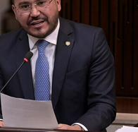 Laverde gana terreno en la disputa por la Contraloría: seis partidos anunciaron su respaldo