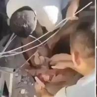 Mamá del bebé rescatado entre los escombros en Cali, sigue desaparecida