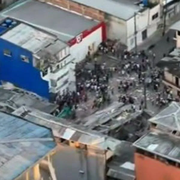 Conozca la crítica situación en Buenaventura tras el sismo de 7.4: imágenes aéreas de la destrucción, el colapso del hospital y el llamado urgente.
