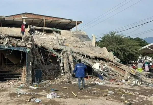 En el oriente de Cali, socorristas voluntarios trabajan fuertemente en las labores de rescate