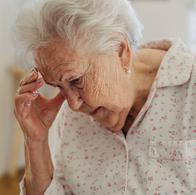 Hábitos que elevan el riesgo de Alzheimer en personas: sueño, ejercicio y más