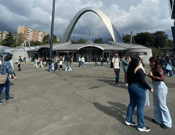 ¡Ayuda a los animales damnificados por el terremoto! Corferias habilitado como centro de acopio para donaciones de insumos y alimentos: 13 al 17 de agosto 