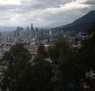 Bogotá envejece y nacen menos niños: ¿cómo se prepara la ciudad?