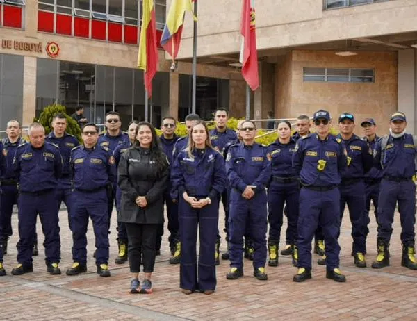 Bomberos de Bogotá envía un equipo al Tolima para apoyar la atención de incendios forestales 