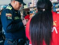 Operativo en el barrio El Carmen deja dos droguerías cerradas y otra con cierre preventivo 