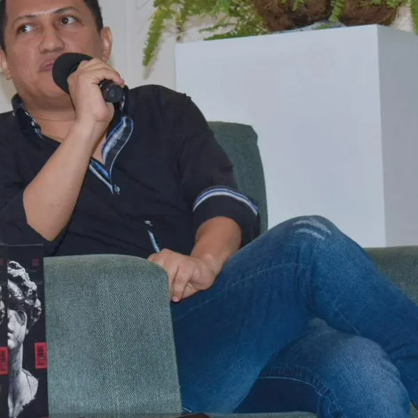 “Hay hiperconexión, pero hay poca amistad”: la Valledupar del futuro que imagina Miguel Barrios