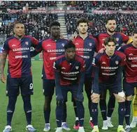 Compañero de Yerry Mina en Cagliari, en estado crítico tras casi ahogarse