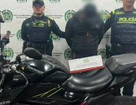 ¡La placa lo delató! Capturado por la Policía en Ciudad Bolívar, al sur de Bogotá, con una moto hurtada 