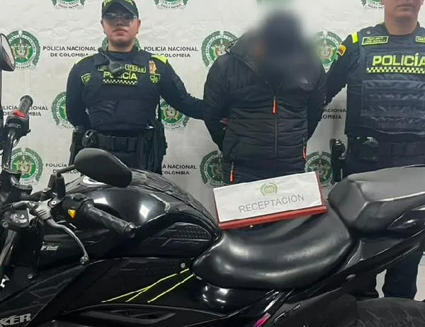 ¡La placa lo delató! Capturado por la Policía en Ciudad Bolívar, al sur de Bogotá, con una moto hurtada 