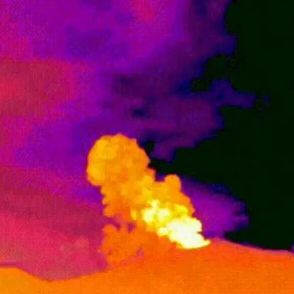 Volcán Puracé: alerta naranja mantiene activa y hay emisiones de ceniza