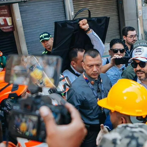 Gobierno pide a constructoras donar utilidades y a bancos bajar intereses  