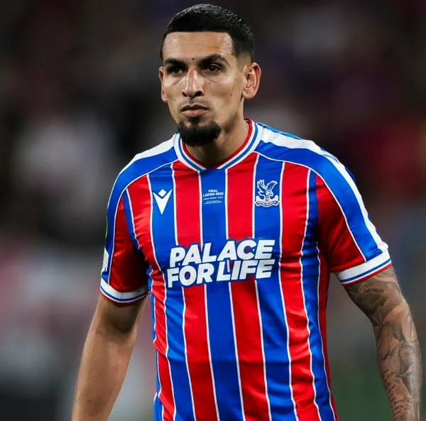 Daniel Muñoz es pretendido por Tottenham y otros clubes de la Premier League