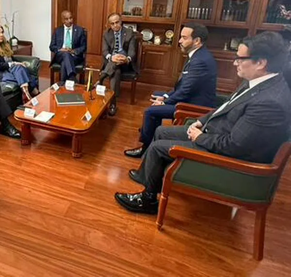 Respeto y trabajo armónico: la reunión entre presidente De la Espriella y las altas cortes