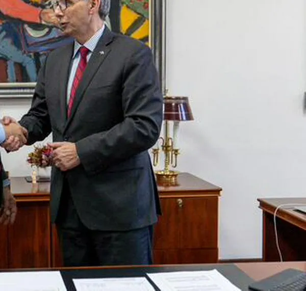 Abelardo de la Espriella designó a Richard Caicedo como presidente del Icetex