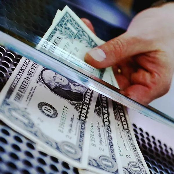 Dólar en Colombia empezó la semana con caída durísima por debajo de los $ 3.100