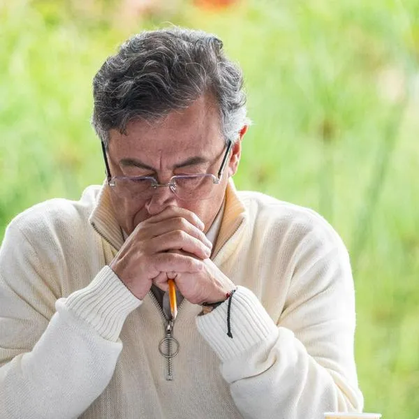 Conozca los pormenores revelados por Blu Radio sobre la situación sentimental de Gustavo Petro, su separación, su mudanza provisional y su nueva realidad. 