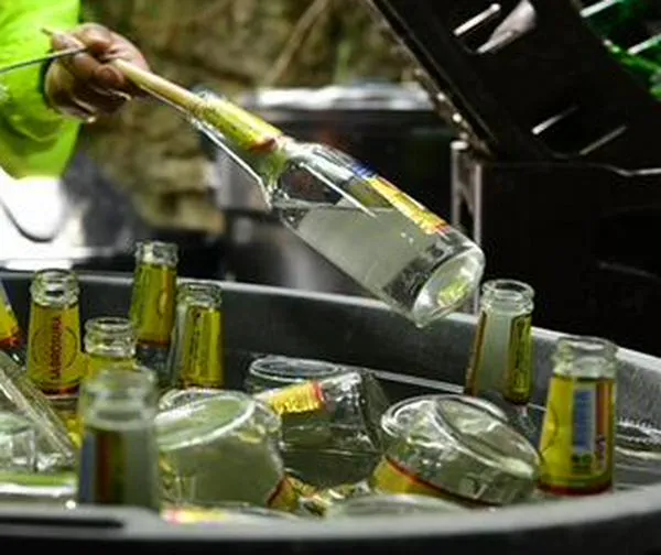Ojo con lo que toma: detectan fábrica clandestina de cerveza adulterada en Soacha