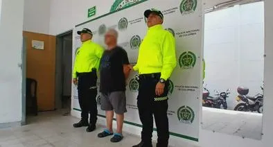 Capturaron a adulto mayor que habría abusado de una menor de 8 años en Medellín