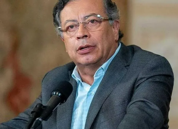 Petro cuestionó aportes para la reconstrucción tras el terremoto