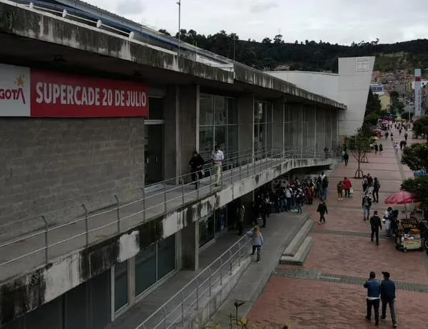 Lleva tus donaciones para personas afectadas por el terremoto a 9 SuperCADE de Bogotá 