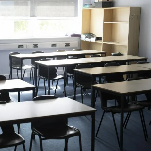 Grados 10 y 11 serían obligatorios en colegios de Colombia: radican propuesta