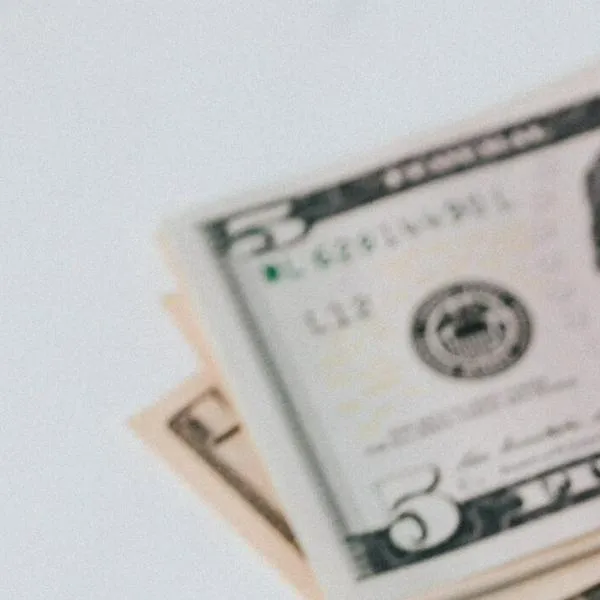  Precio del dólar continúa su desplome en Colombia