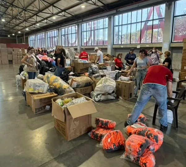 Ayuda humanitaria de China ya llegó al Valle del Cauca; cerca de 80 toneladas
