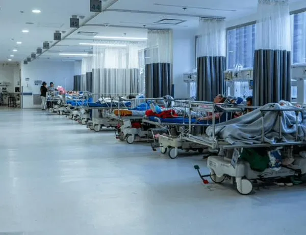 Bogotá mantiene despliegue de la Red Hospitalaria pública y privada de salud para la atención médica de afectados por el terremoto​​ 