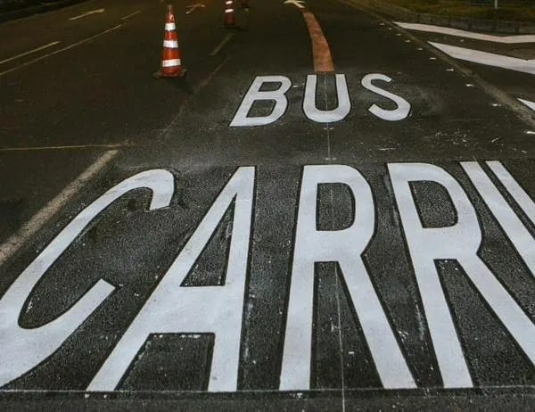 ¿Cuándo inician las sanciones por invadir el Carril Preferencial de la calle 63 en Bogotá? Conoce aquí 